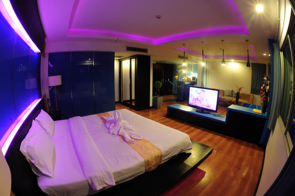 Capital O 75514 Vasidtee City Hotel Suphan Buri Exterior foto
