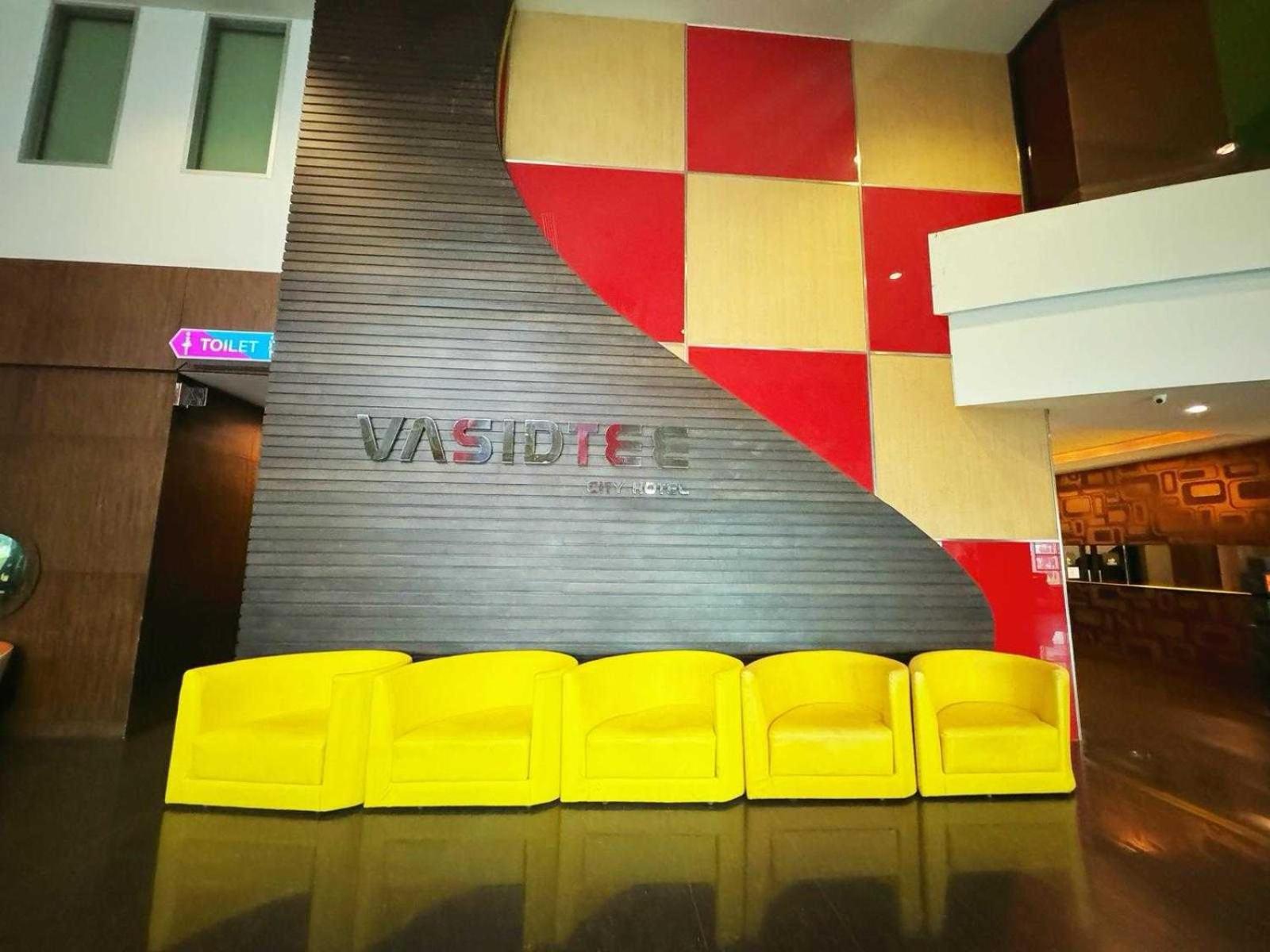 Capital O 75514 Vasidtee City Hotel Suphan Buri Exterior foto