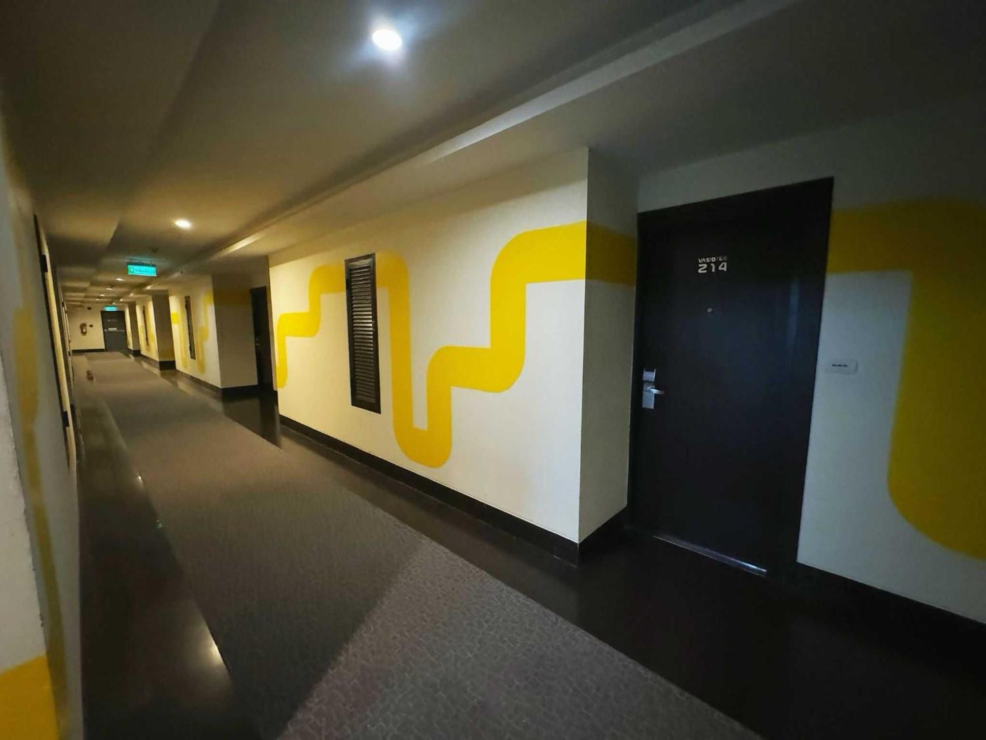 Capital O 75514 Vasidtee City Hotel Suphan Buri Exterior foto