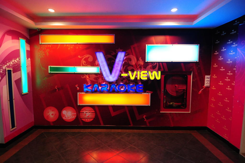 Capital O 75514 Vasidtee City Hotel Suphan Buri Exterior foto