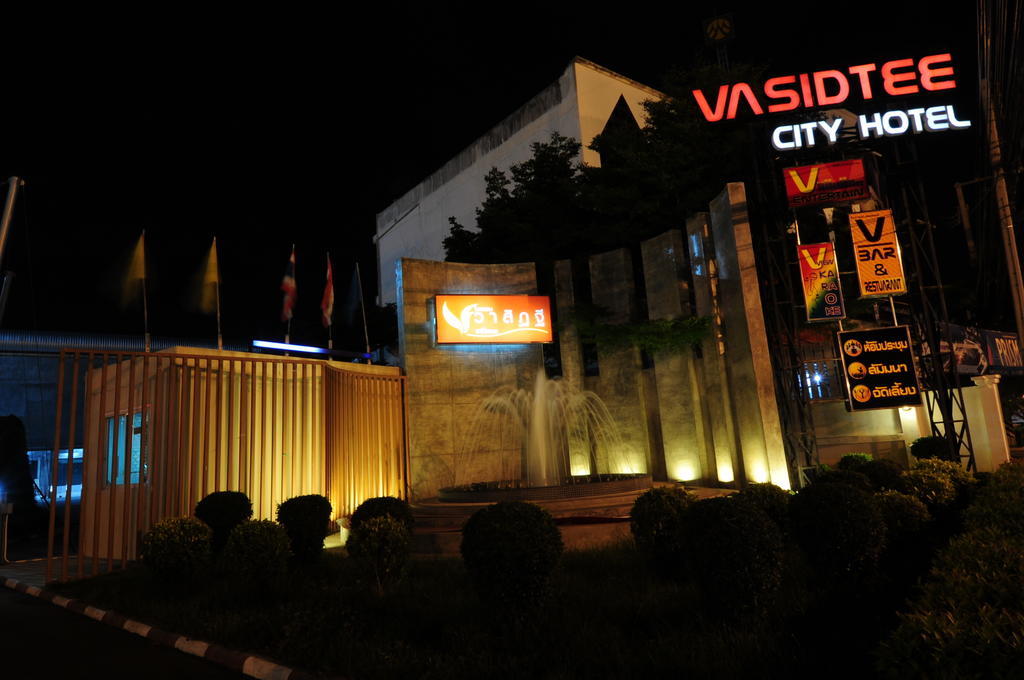 Capital O 75514 Vasidtee City Hotel Suphan Buri Exterior foto